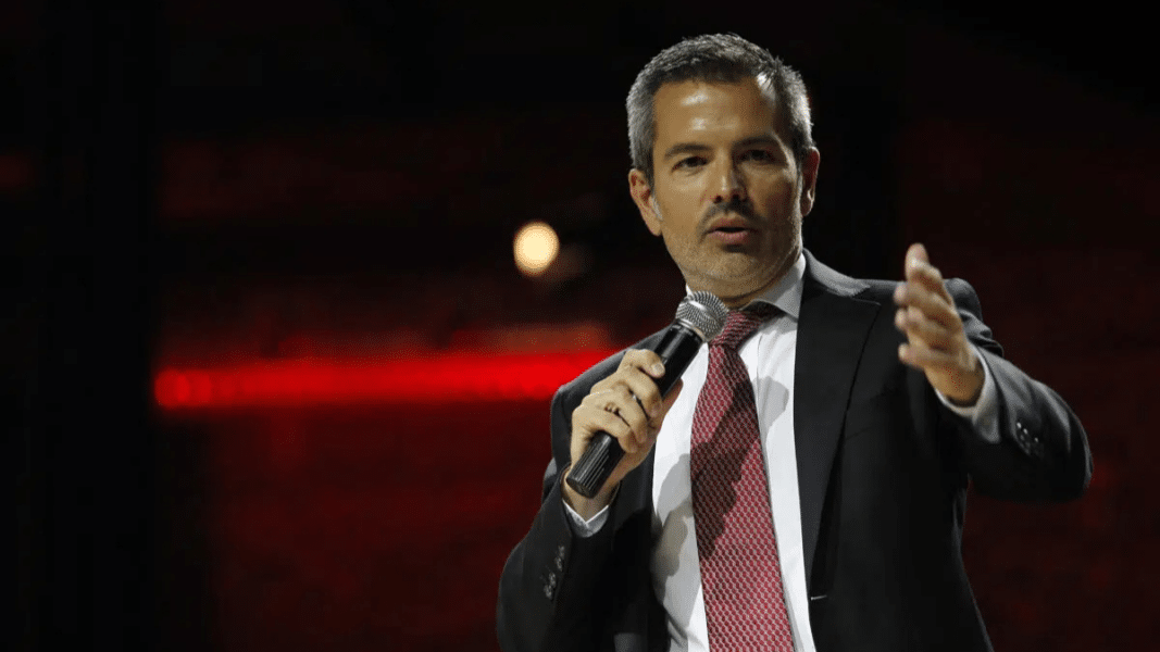 Nicolás Martín, laboralista: Si te casas, son 15 días de permiso, si fallece tu hijo 2; algo que “sin duda" debería cambiar