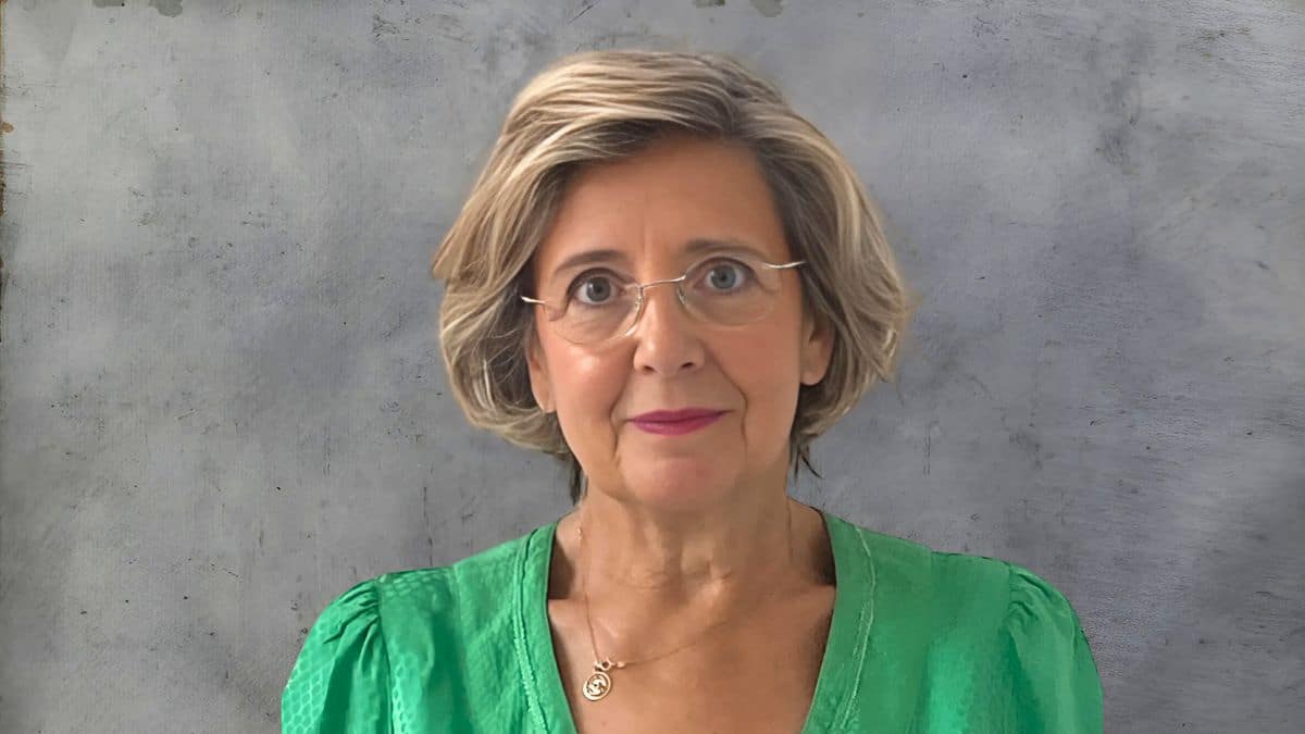 Opinión | La importancia de que el defendido se siente junto a su abogado en el juicio
