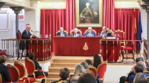 Vicente Magro recibe el I Premio Vicente Gimeno Sendra por un trabajo sobre la prueba ilícita en el proceso penal