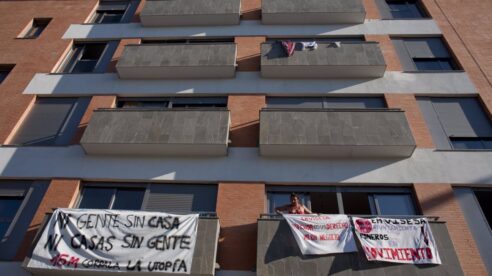 «La Ley por el Derecho a la Vivienda favorece la inquiokupación», según un Colegio de agentes inmobiliarios