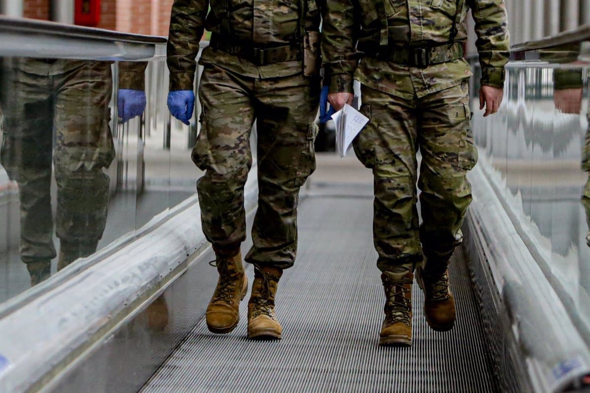 El TS anula la condena de 4 meses de prisión a un militar por «abandono de destino»: no recibió el email informativo
