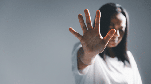 Despido nulo al ser víctima de violencia género y sin justificar: la empresa proponía 1 € de indemnización al día