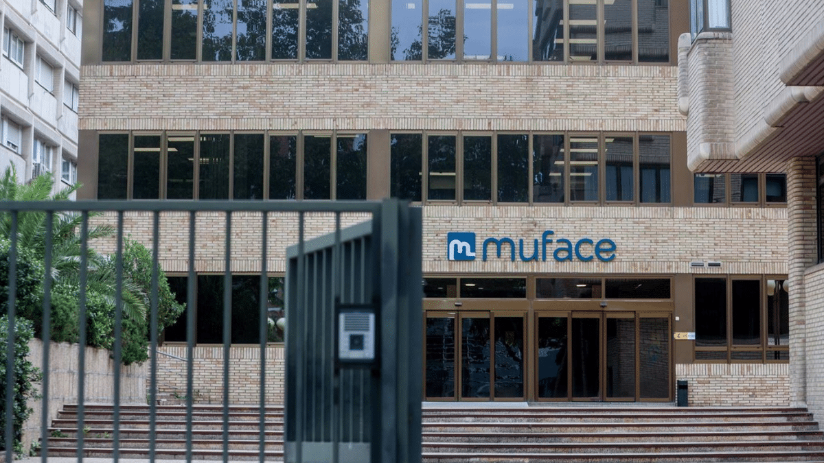 Muface adjudica a Adeslas y Asisa el concierto para la asistencia a funcionarios  por 4.808,5 millones de euros