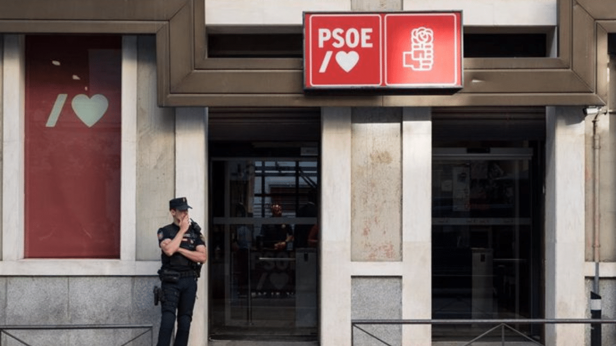 El Supremo autoriza a la UCO a entrar en Ferraz para clonar el correo corporativo de Santos Cerdán en el PSOE