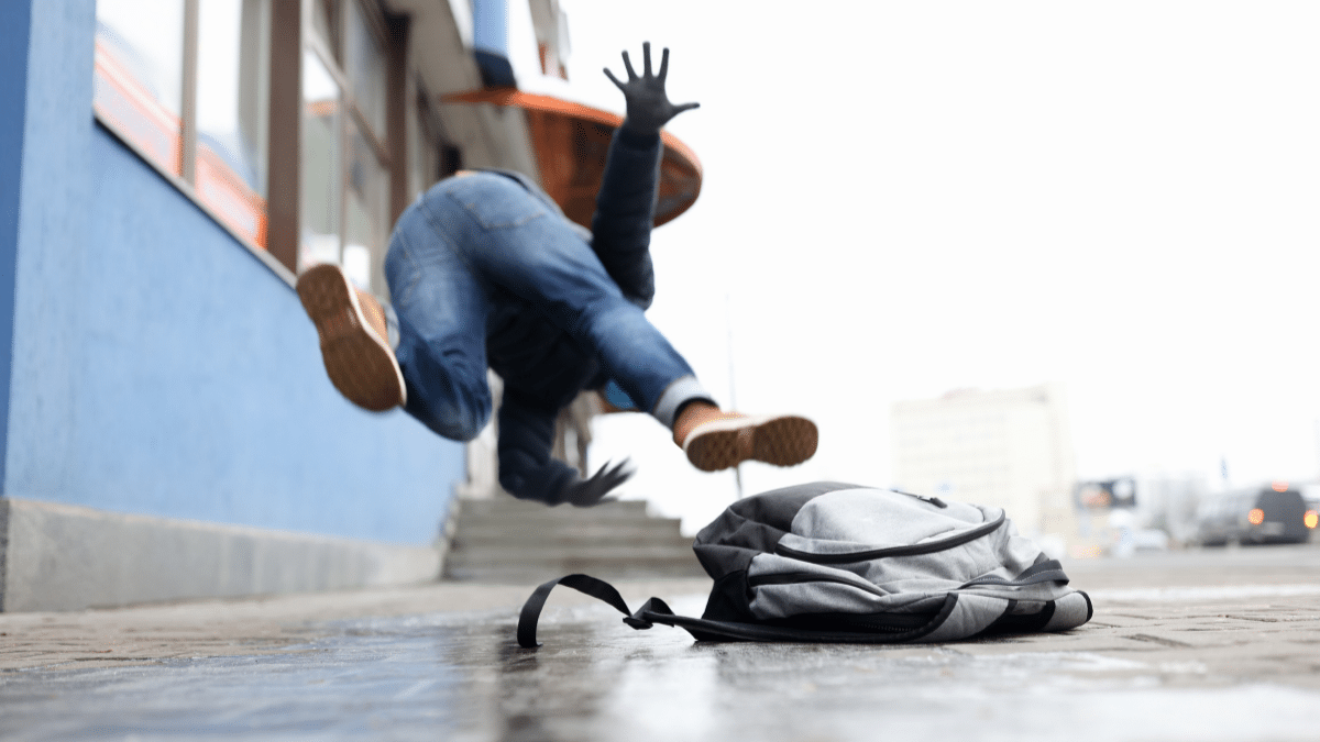 Cuando el frío se convierte en demanda: ¿Quién es el responsable de un resbalón en el hielo?