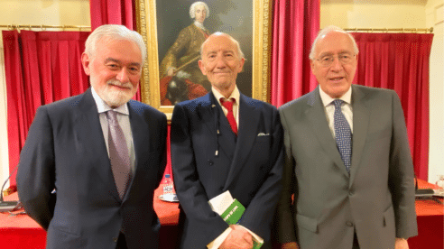 Pedro Crespo de Lara presenta su «Antología poética» en la Real Academia de Jurisprudencia y Legislación