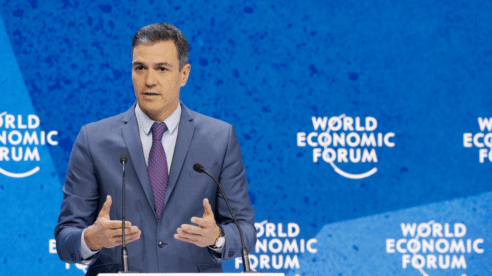 Sánchez plantea una «batalla» contra los propietarios de redes sociales: acabar con el anonimato y rendir cuentas