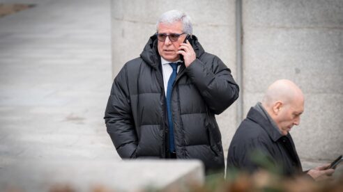 La Audiencia Nacional confirma los 3 años de prisión para el excomisiario de Barajas por recibir regalos de empresarios