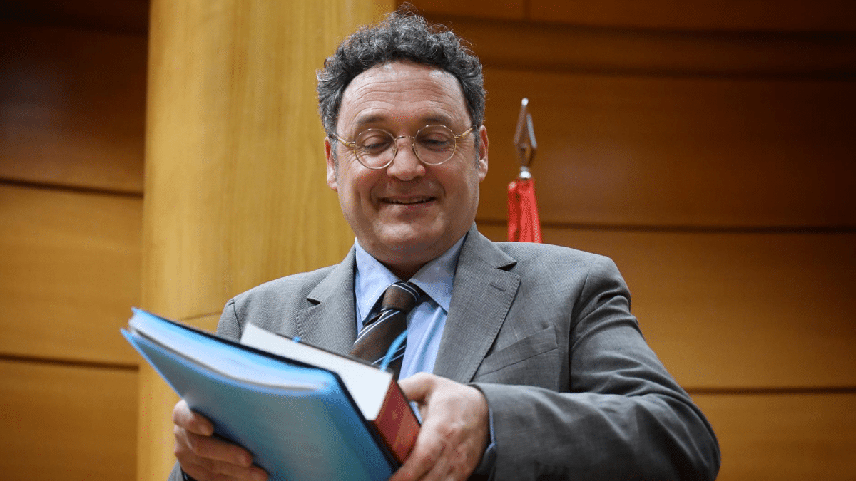García Ortiz dice que sería «más cómodo» dimitir pero no lo hace porque debilitaría a la Fiscalía