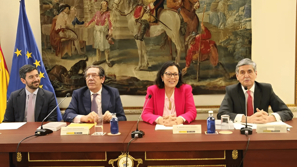 El choque entre la primacía del Derecho de la UE y la supremacía constitucional, a debate en el Centro de Estudios Políticos y Constitucionales