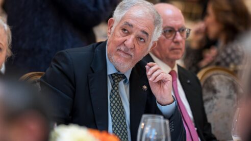 Conde-Pumpido se aparta de los recursos de amparo de Delgado y Esteban, subordinados suyos en la Fiscalía
