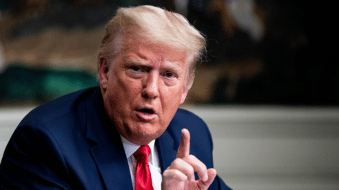 Trump anuncia que impondrá aranceles del 25% a la UE porque «se formó para joder a Estados Unidos»