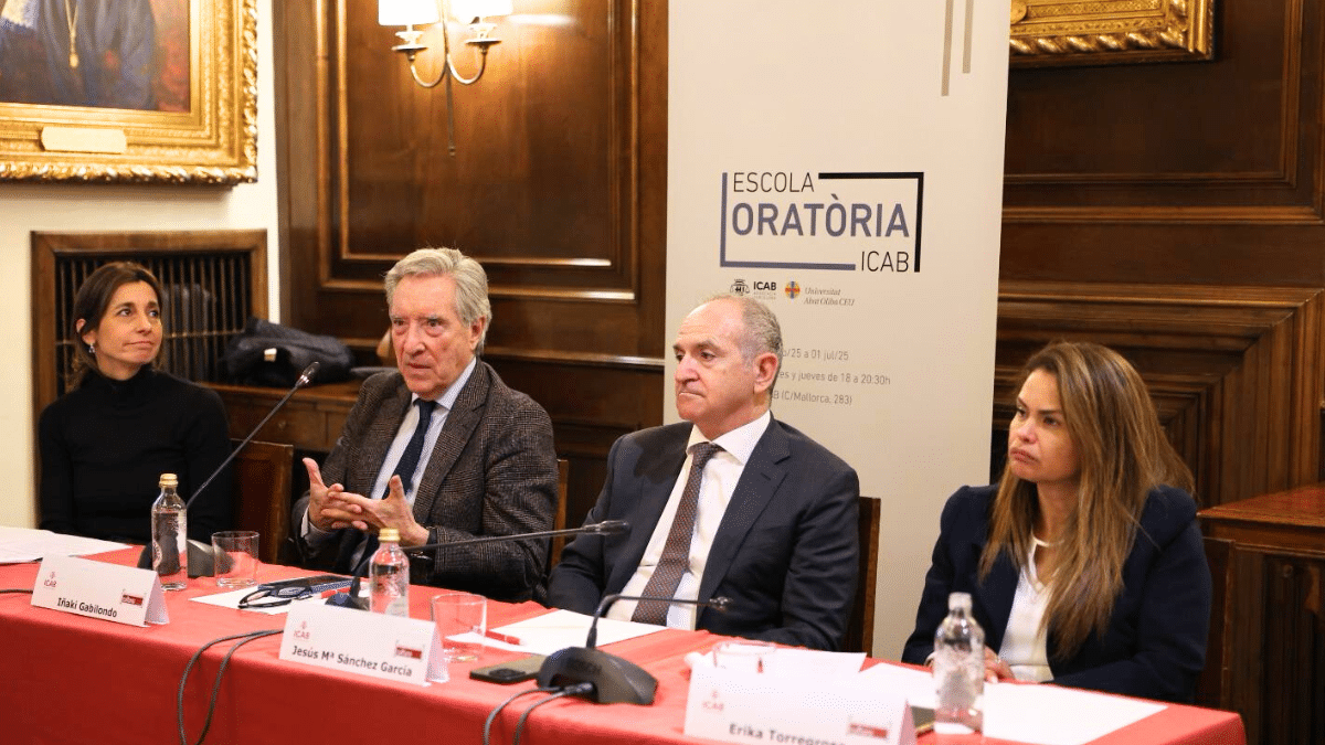 Iñaki Gabilondo inaugura la Escuela de Oratoria y Argumentación Jurídica del Colegio de la Abogacía de Barcelona