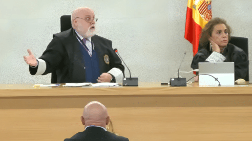 ¿Quién es el magistrado del juicio contra Luis Rubiales que corrige a testigos, abogados y fiscales?