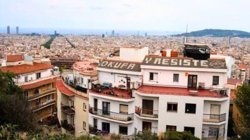 Los jueces de Barcelona acuerdan que cortar el agua, la luz o el gas en una vivienda ocupada no es delito