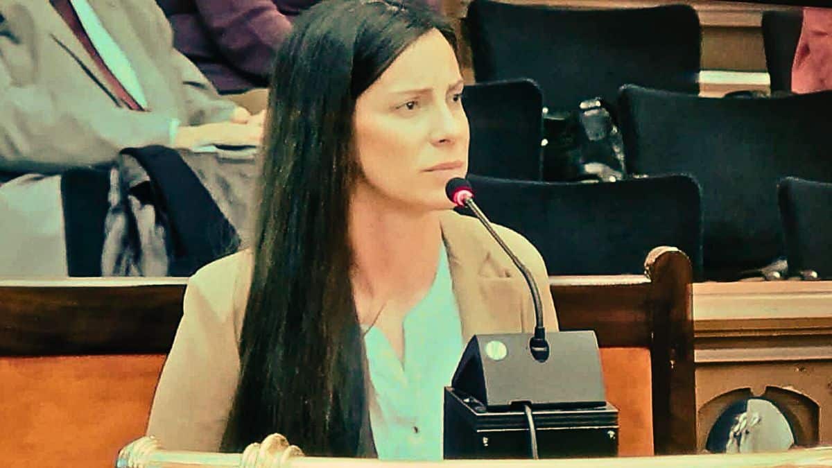 Cuando el honor se mide en euros: la insólita demanda de Rosa Peral contra ‘El cuerpo en llamas’