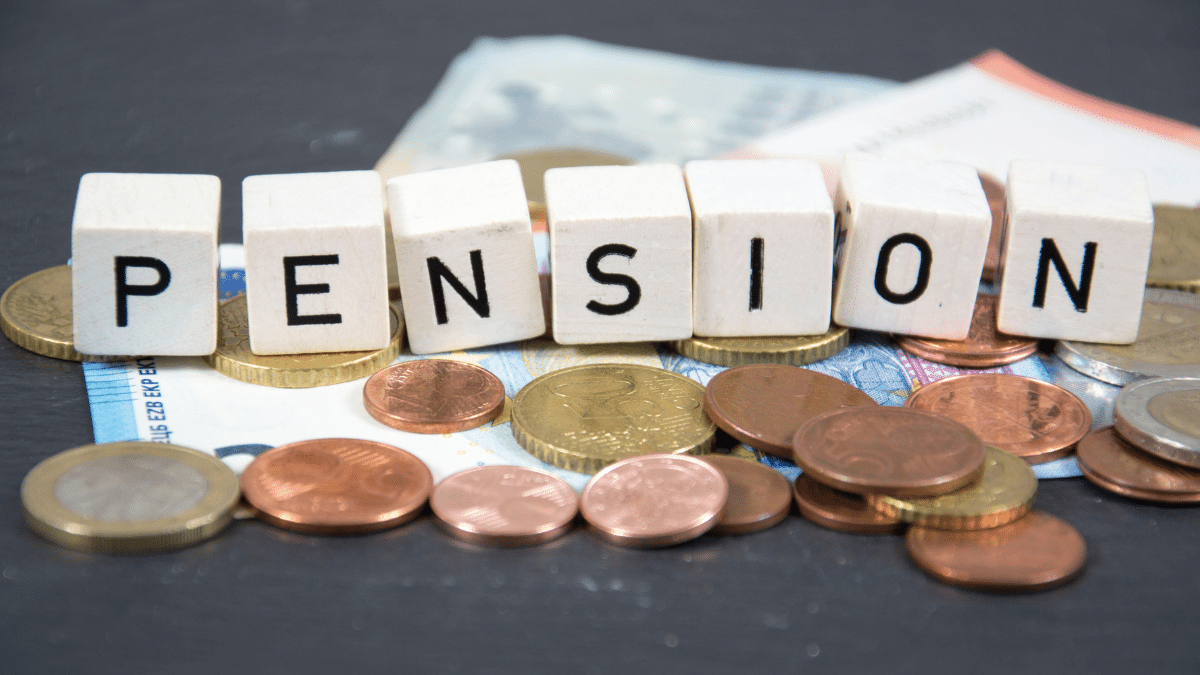 Un jubilado recupera casi 38.000 euros tras reconocerle el complemento de paternidad en su pensión