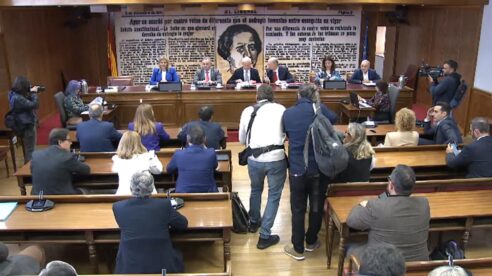 Jésica, la expareja de Ábalos, da plantón al Senado alegando motivos de salud