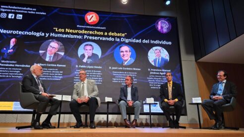 ¿Salvar al ser humano o reinventarlo? La batalla ética del transhumanismo