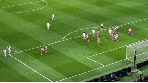 La Audiencia de A Coruña condena a cinco acusados por facilitar el acceso gratuito a partidos de fútbol de pago a través de internet