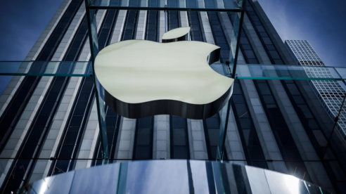 Un juzgado Mercantil de Madrid admite la demanda de OCU contra Apple por restringir plataformas como Spotify