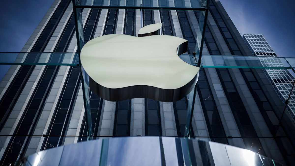 Un juzgado Mercantil de Madrid admite la demanda de OCU contra Apple por restringir plataformas como Spotify