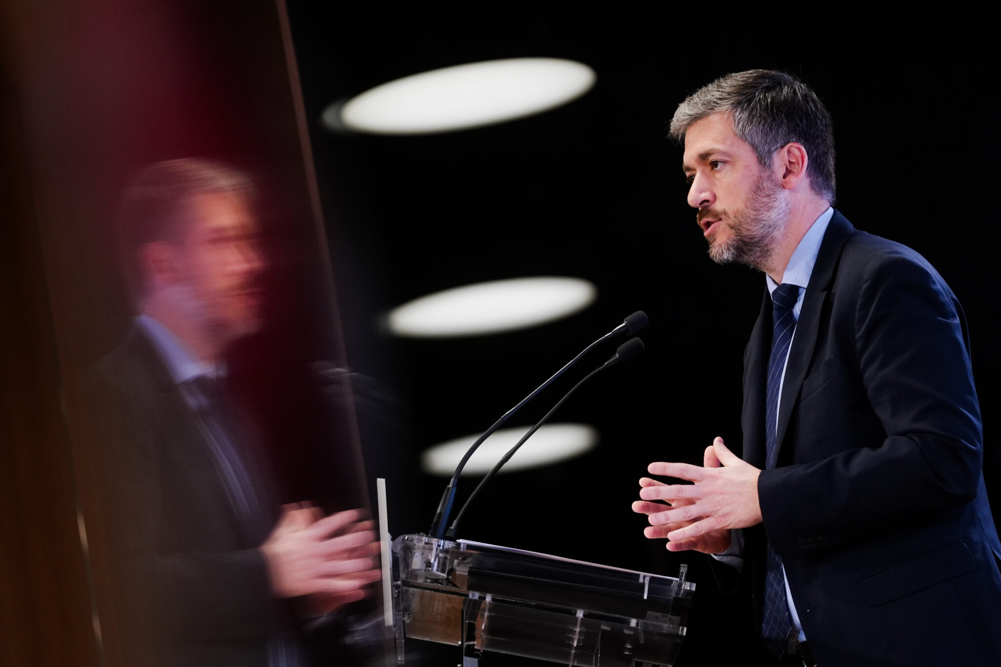 La Comunidad de Madrid lanza un requerimiento al Gobierno sobre la financiación de la Ley de Eficiencia