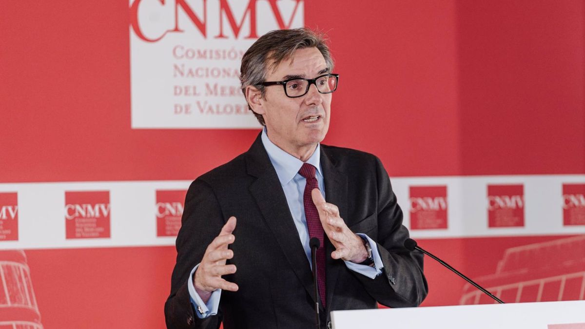 La CNMV recibió casi 1.000 ‘chivatazos’ en 2024 e impuso multas por 12,3 millones de euros, seis veces más que en 2023
