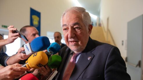 El PP solicita la abstención de Conde-Pumpido en el recurso de la ley de amnistía por la misma doctrina aplicada a Macías