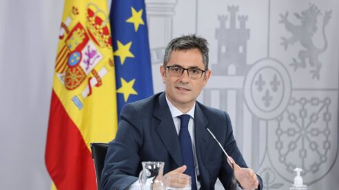 Félix Bolaños ofrece su «máximo respeto» al parón de jueces y fiscales, pero mantiene inamovibles las reformas