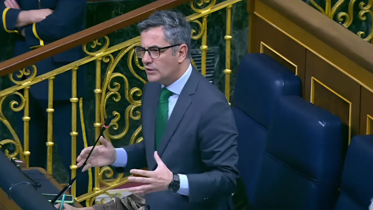 Félix Bolaños defiende la regularización de los jueces sustitutos a pesar de los tambores de huelga de los jueces