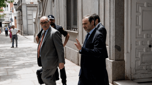 El Supremo ratifica las medidas cautelares contra Ábalos y Koldo, pero descarta la prisión provisional