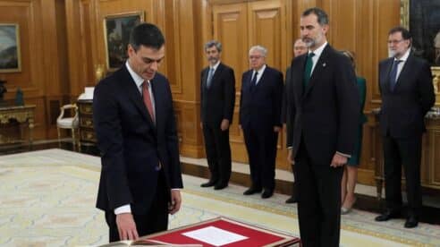 Siete años de Sánchez en La Moncloa: entre la resiliencia institucional y el creciente desgaste político