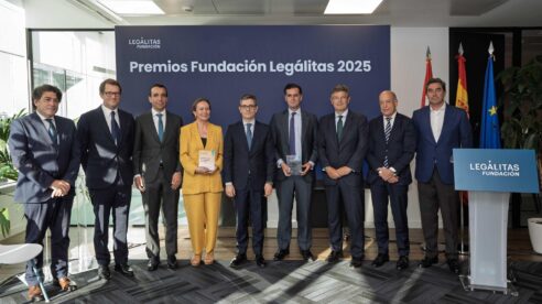 Fundación Legalitas premia a la Real Academia Española y a TaxDown por acercar el derecho a la ciudadanía