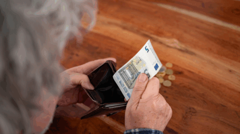 Un fondo buitre le reclama cerca de 1.700€ por algo que ni conoce: «es muy común contra personas vulnerables»