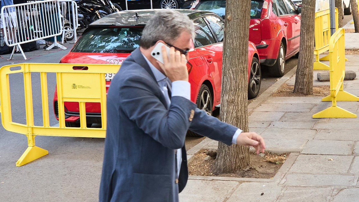 Joseba Antxón desvincula a Cerdán de Servinabar,  y reconoce los pagos a Koldo García
