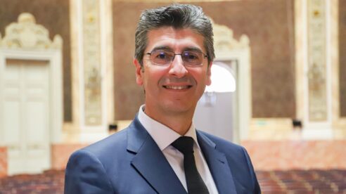 Plácido Molina, ISDE: «Hemos creado un programa de mentorización en el grado de derecho con el espíritu de un Obi-Wan Kenobi”