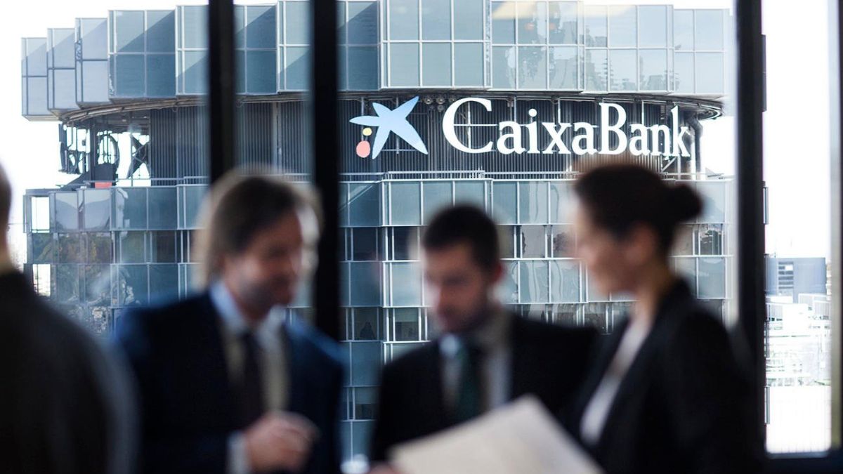 Los bancos pagan hasta 760 euros por persona en su guerra por robarse clientes