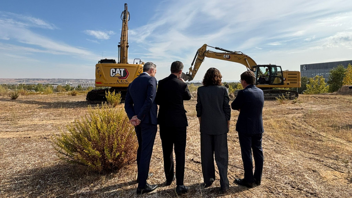 Un roble, la primera piedra de la Ciudad de Justicia de Madrid: el proyecto con más raíces del Gobierno de Ayuso