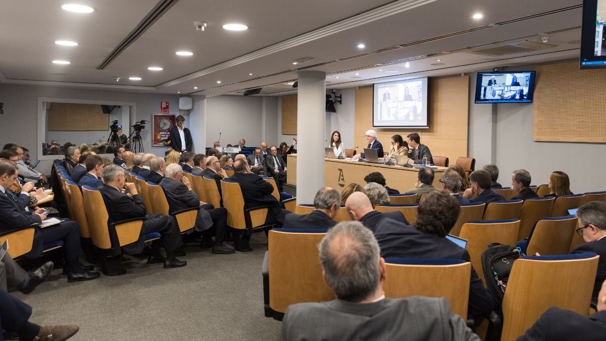 La Abogacía presiona al Parlamento para sacar adelante y de forma urgente la reforma de la pasarela al RETA