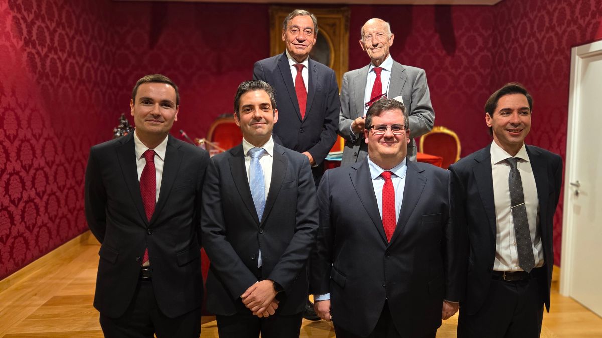 Sánchez Melgar ensalza el nuevo Manual de Derecho Procesal Penal como una obra que une teoría y práctica desde la mirada de tres magistrados y un fiscal