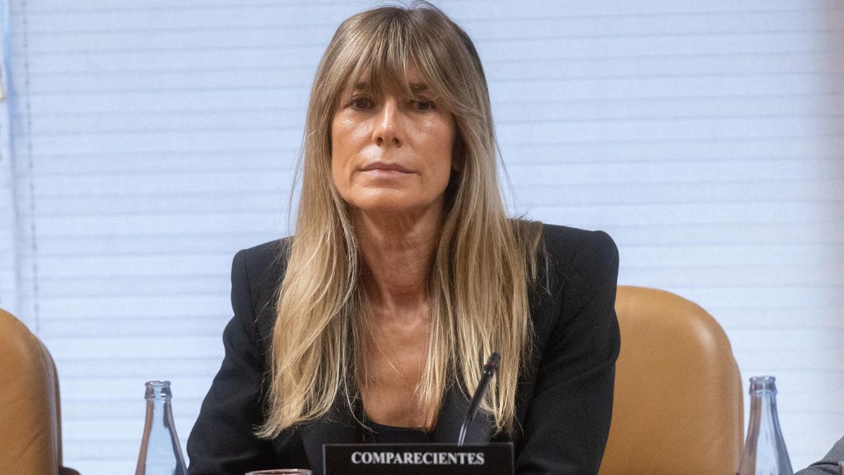 Peinado quiere saber si Begoña Gómez cometió intrusismo,  y pregunta a la UCM si personas sin título superior firman pliegos