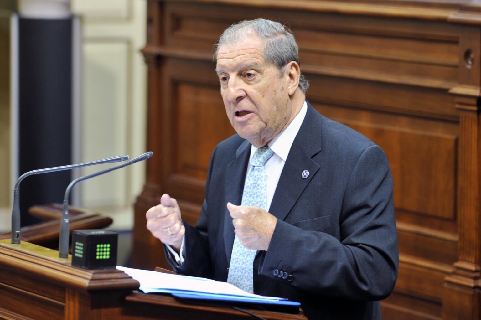 Alcaide Manuel Alcaide Alonso, expresidente del TSJC y ex Diputado del Común de ...