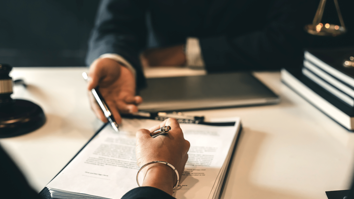 Asesorías y despachos de abogados: aliados estratégicos para abordar los desafíos legales y empresariales actuales