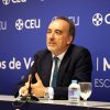 Manuel Marchena durante su disertación, sin papel alguno sobre la mesa, que se prolongó durante 45 minutos. Foto: CEU.